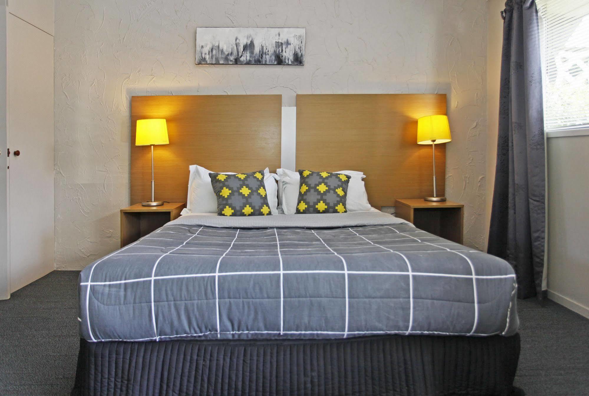 Walton Park Motor Lodge Воркверт Екстер'єр фото