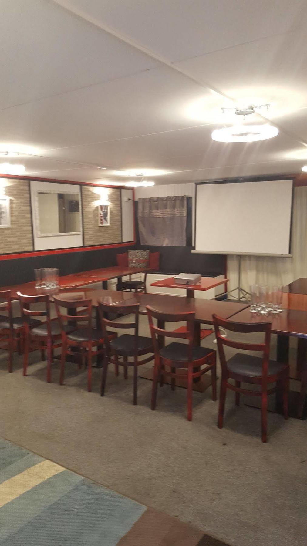 Walton Park Motor Lodge Воркверт Екстер'єр фото